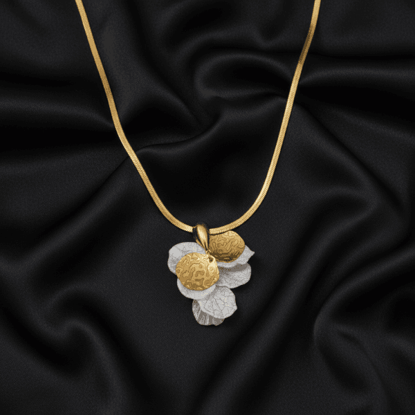 Leaf Medallion Necklace