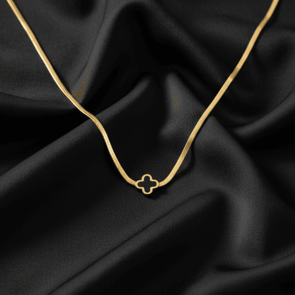 Clover Link Necklace